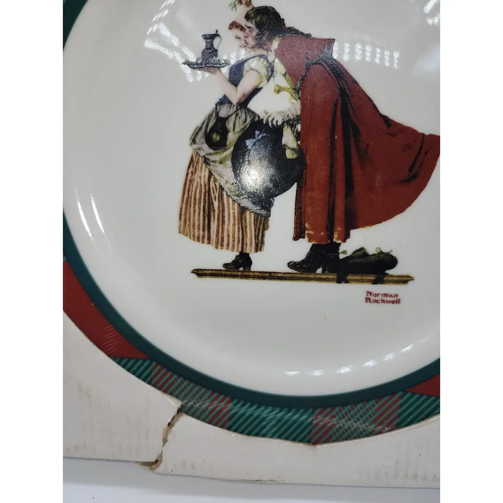 Norman Rockwell Mistletoe Christmas Collector Plate Red Green Plaid Border